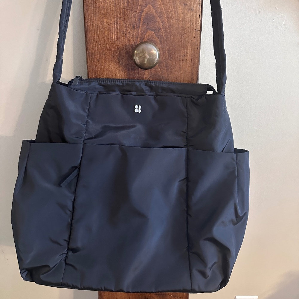 SWEATY BETTY ALL DAY TOTE 2.0 Black Nylon w Adjustable Strap Retail $128
